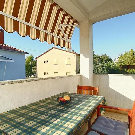 Awesome In With Kitchen Apartment *