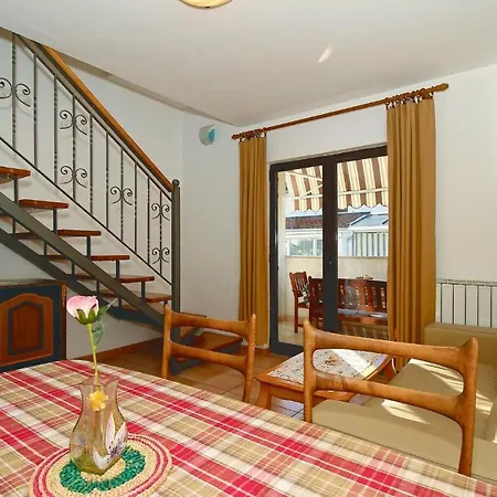 Awesome In With Kitchen Porec
