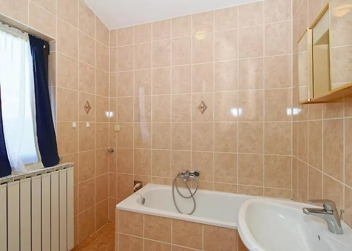 Vcemina Cr * Poreč