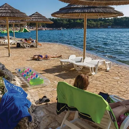 Vcemina Cr * Porec